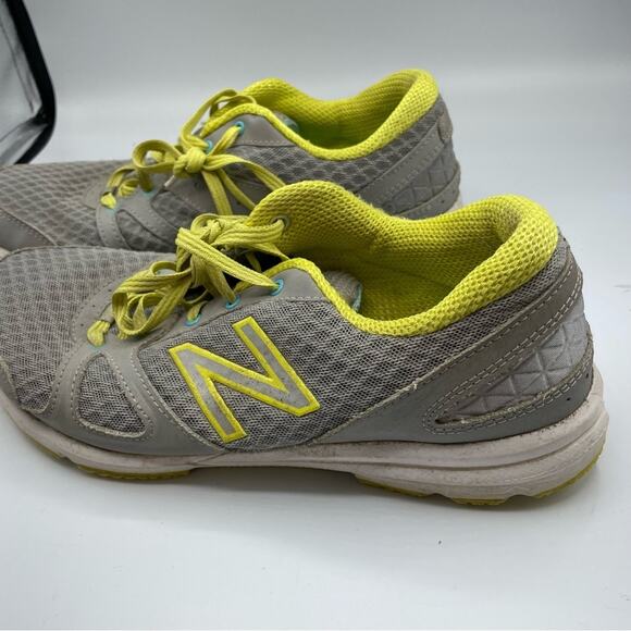 New Balance Grey & Yellow Running Shoes Sneakers 10 - Picture 9 of 9